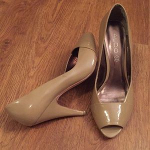 Peep Toe Aldo Nude Heels
